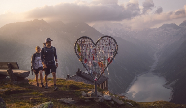 wandern-sommer-olpererhuette-foto-dominic-ebenbichler__23_ (1).jpg